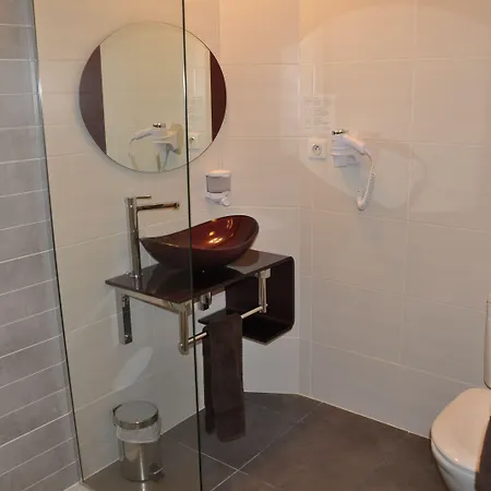 The Originals City, Des Arts, Montauban 3* Negrepelisse