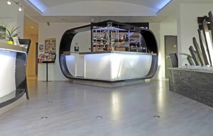 Hotel The Originals City, Des Arts, Montauban 3*