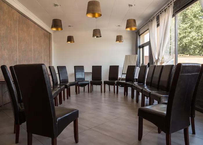 Hotel The Originals City, Des Arts, Montauban Nègrepelisse